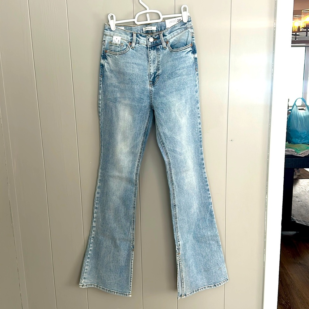 PacSun light denim flare jeans size 26. NEW WITH TAGS